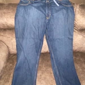 Tommy Hilfiger Men’s Jeans size 42 Length 32